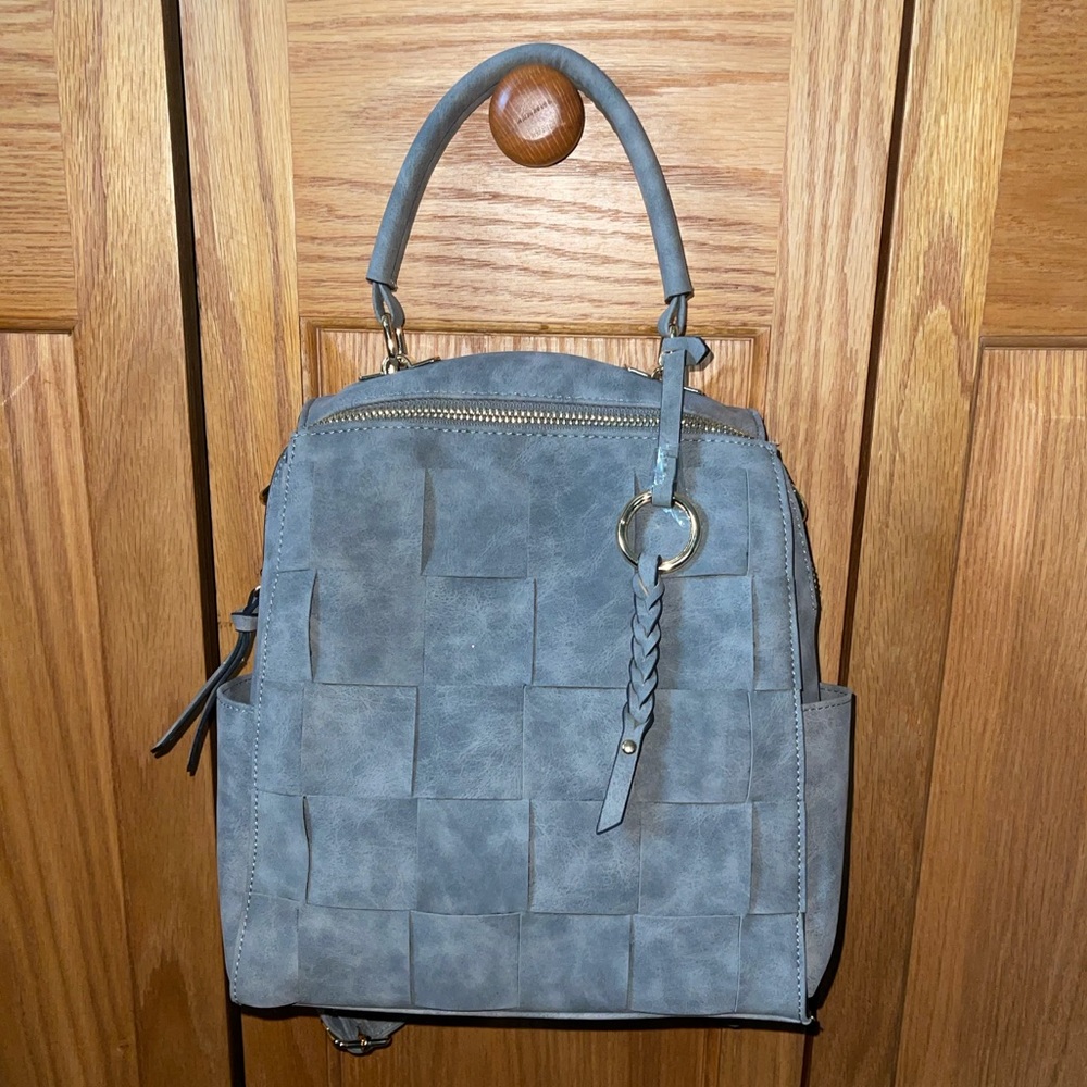 VR NYC grey women’s backpack/messenger bag